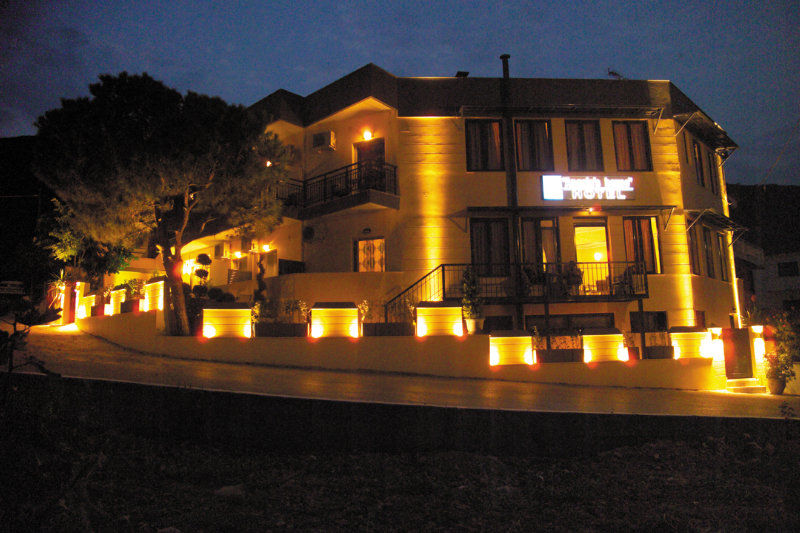 Angela'S House Hotel Монемвазия Экстерьер фото