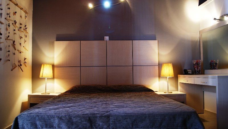 Angela'S House Hotel Монемвазия Экстерьер фото